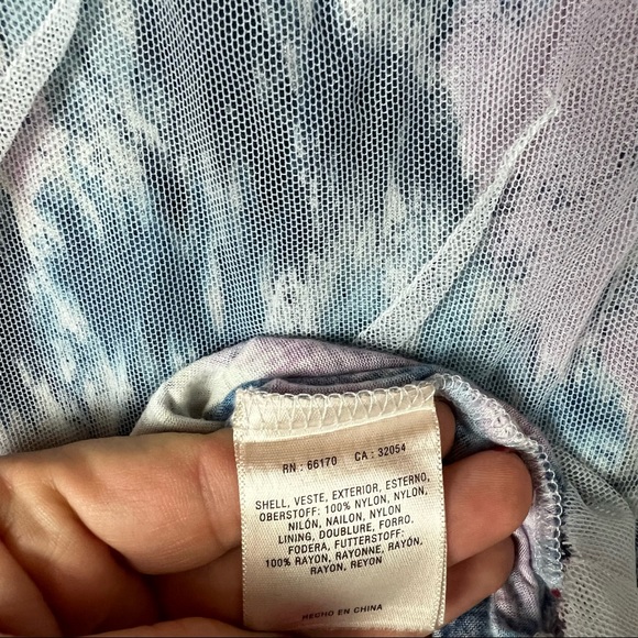 Anthropologie Meadow Rue Dahlia Tulle Layered Top Pastel Colors Size Medium - Picture 4 of 5